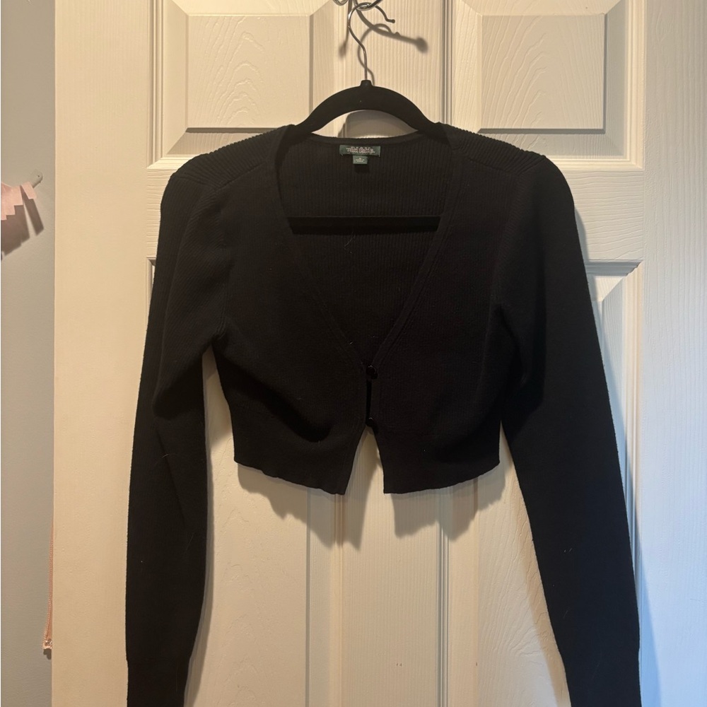 Black Cropped Cardigan